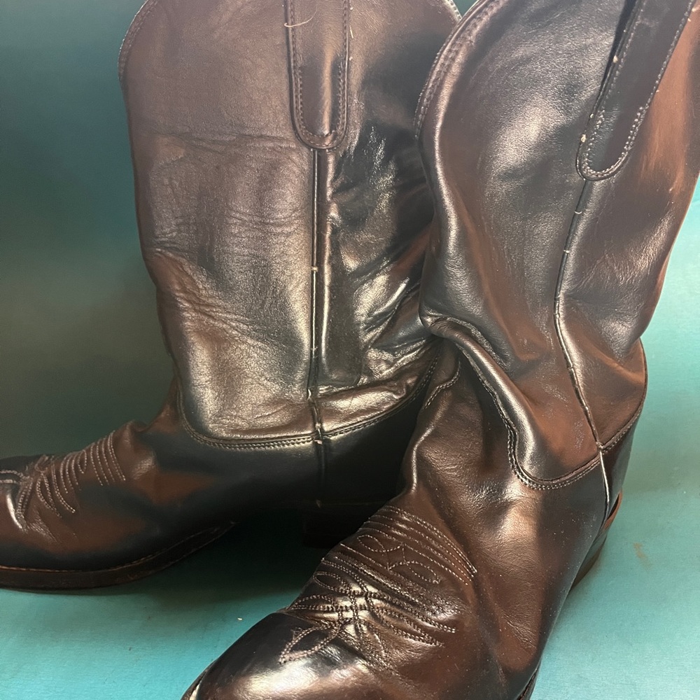 Black cowboy boots